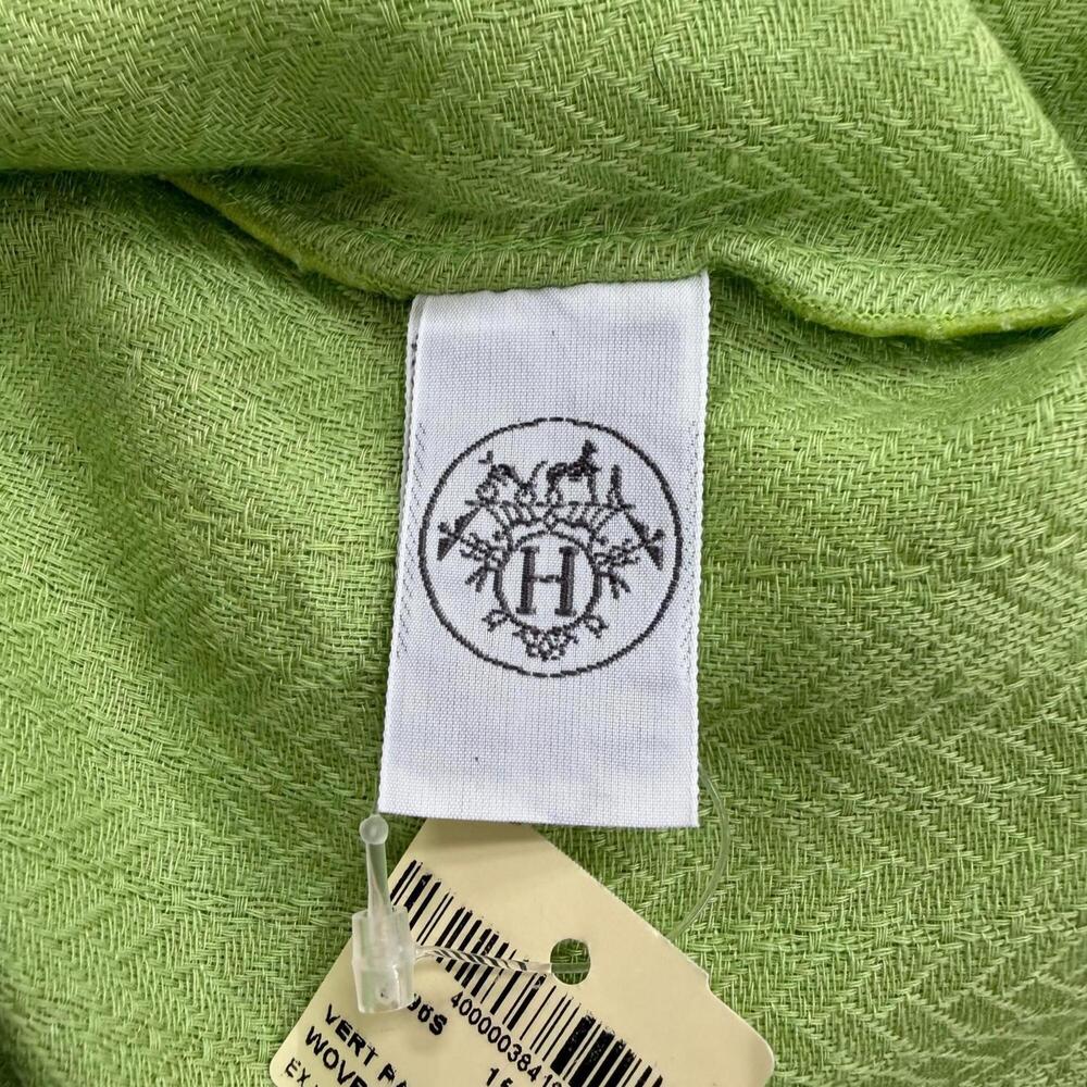 HERMES Green Silk Scarf - Picture 8 of 12